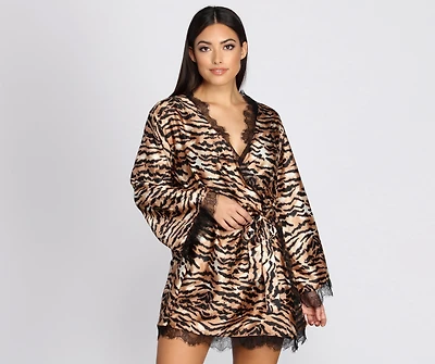 Sultry And Sassy Lace Trim Robe