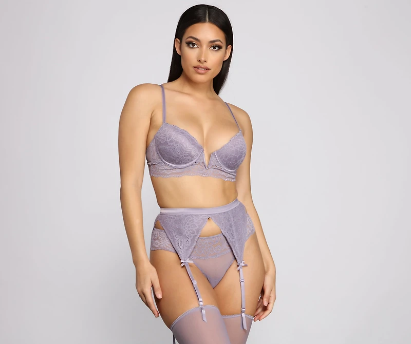 Sultry Style Lace Bra And Garter Skirt Set