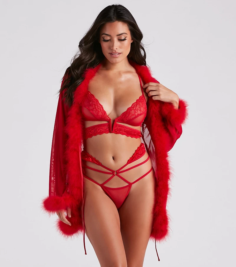 Edgy Display Lace Bra And Panty Set