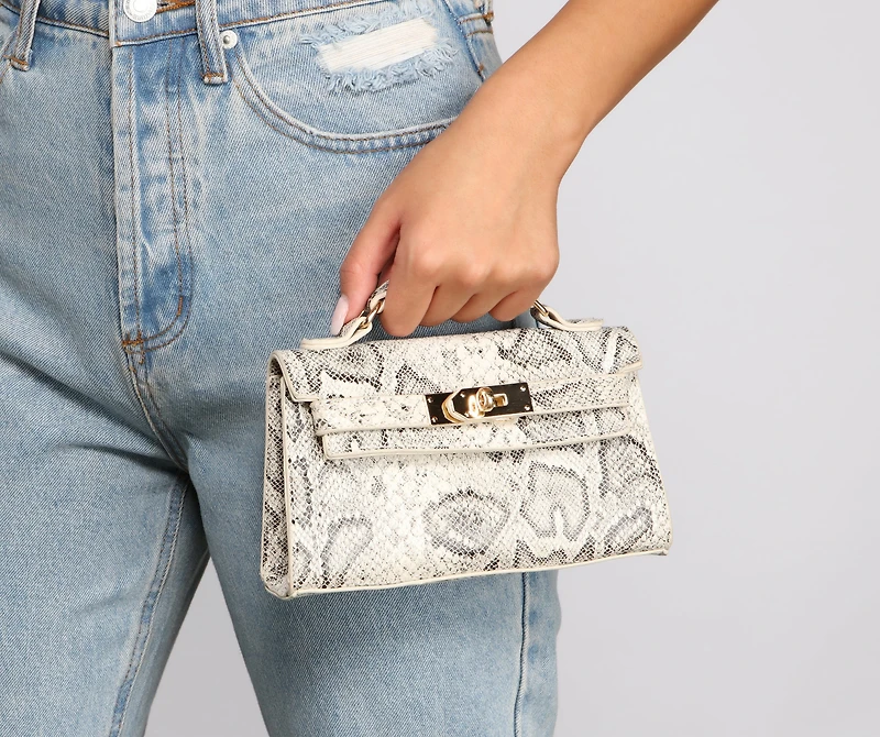 Sassy And Stylish Snake Print Crossbody
