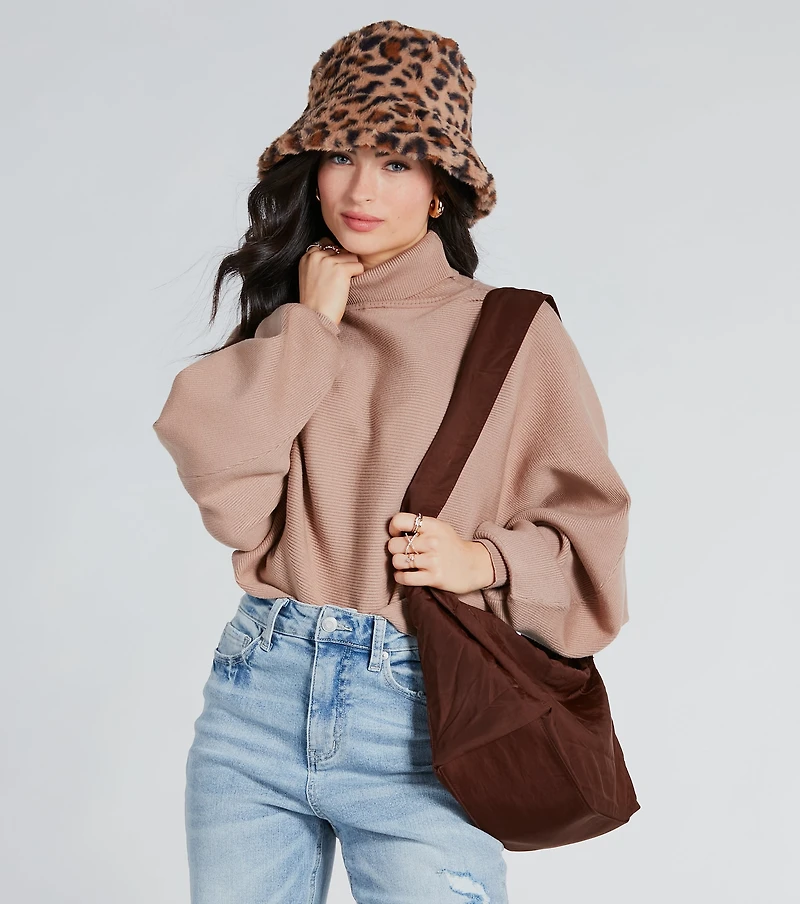 Carry On Style Scrunch Shoulder Bag