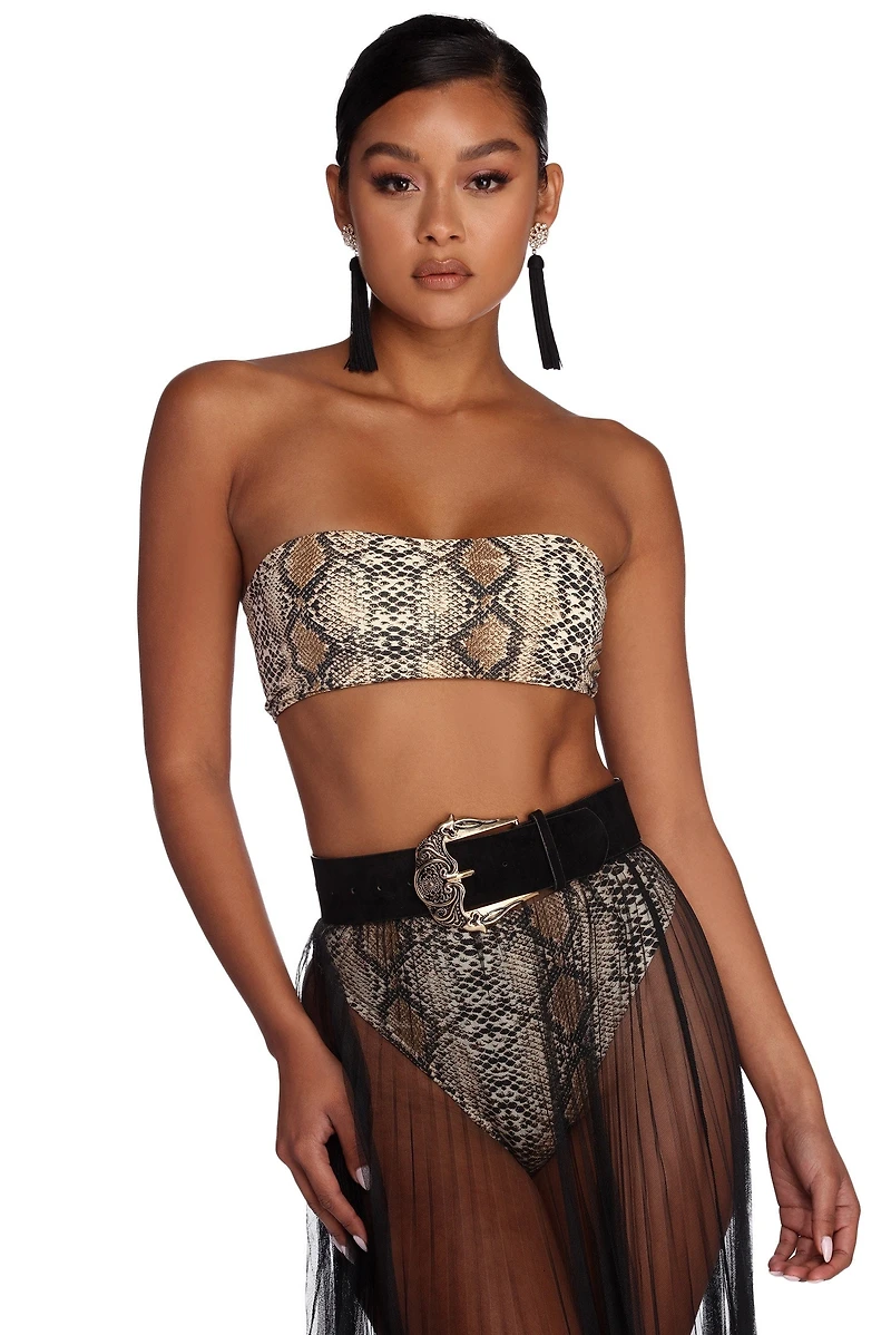 Buckle Impact Faux Suede Belt