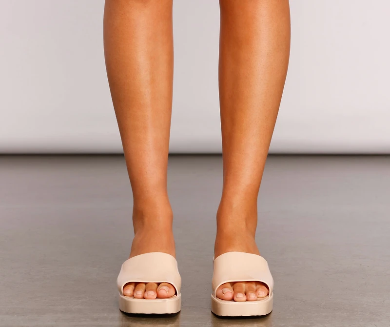 '90s Babe Jelly Square Toe Mule
