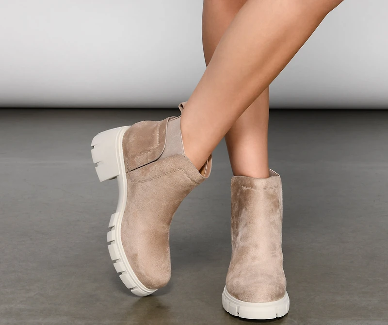 Trendy Chelsea Lug Sole Booties
