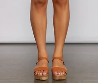 Weekend-Ready Platform Sandals