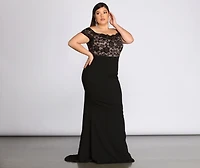 Plus Layla Formal Lace Dress