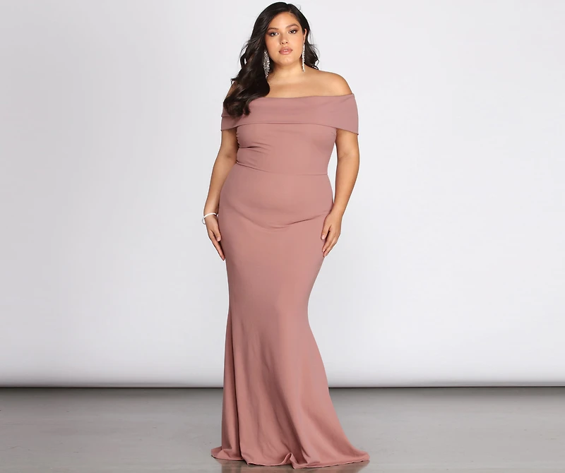 Plus Maddison Sleeveless Mermaid Dress