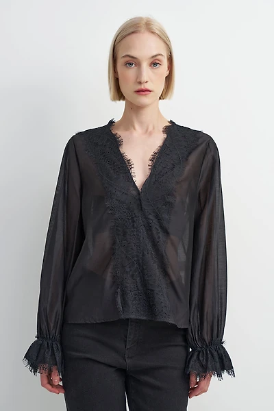 Harlow Blouse