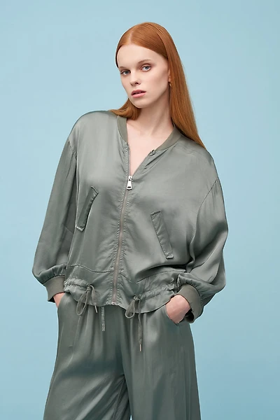 Terra Bomber | Astrid