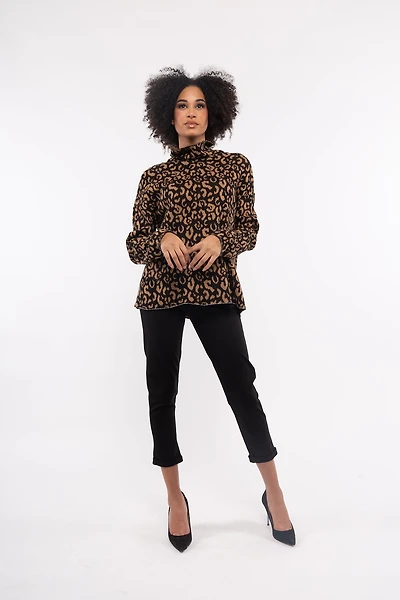 Women’s Knit Long Sleeve Sweater | M