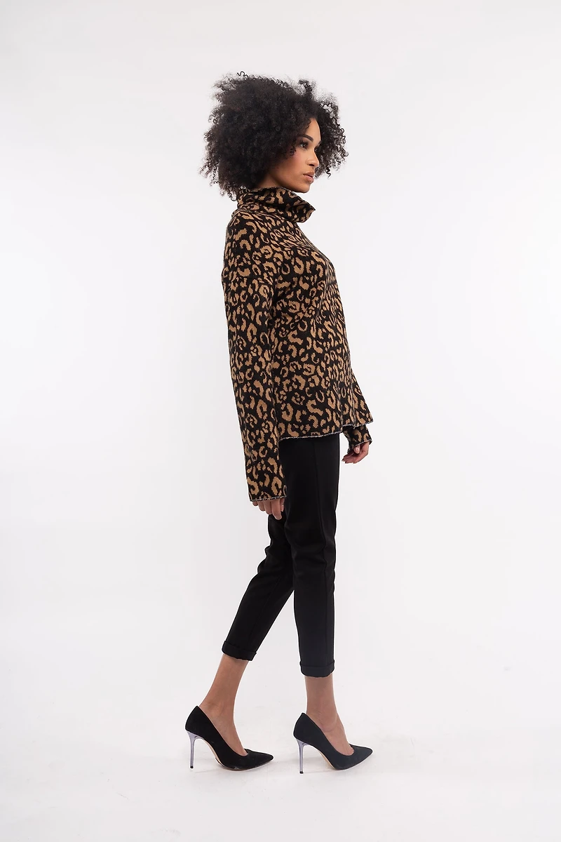 Women’s Knit Long Sleeve Sweater | M