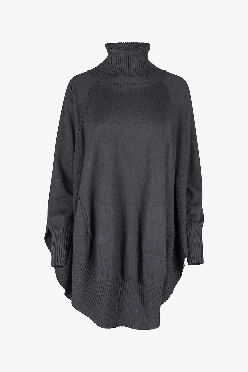 Women's Knit Oversized Turtle-Neck Long Sleeve Sweater | M