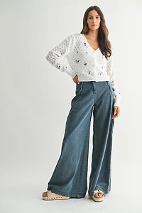 Scallop Wide Leg Denim Pants