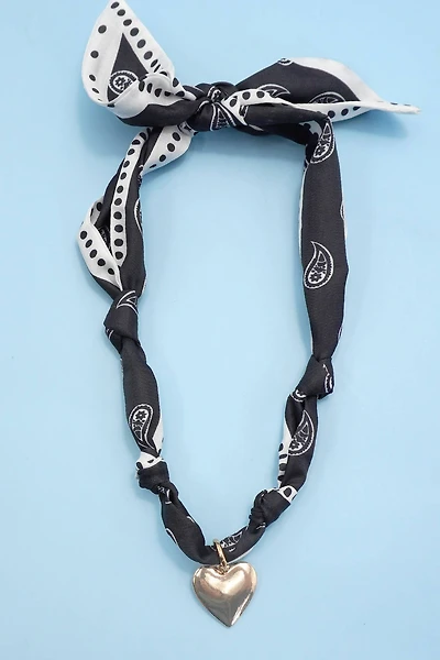 Plain Heart Handcrafted Scarf Interchangeable Charm Necklace