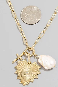 Single Stud Hear And Pearl Charm Chain Necklace