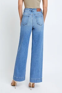Med Wash Front Pocket Jeans