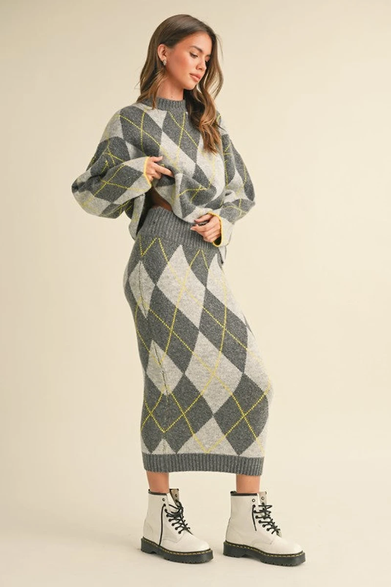 Gray Argyle Print Set