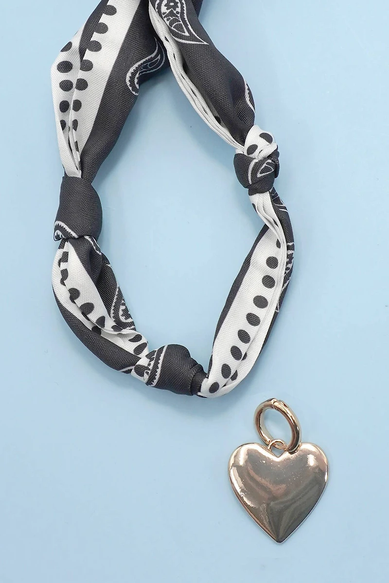 Plain Heart Handcrafted Scarf Interchangeable Charm Necklace