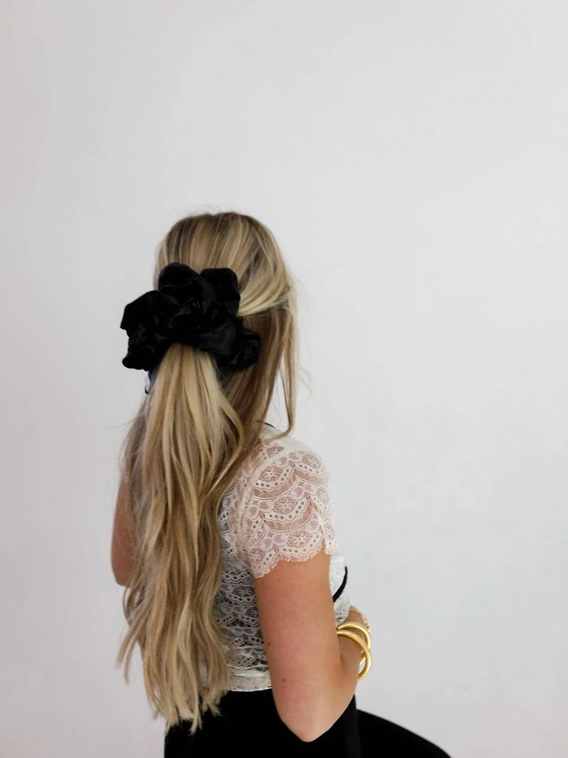 Jumbo Sleep Silk Scrunchie