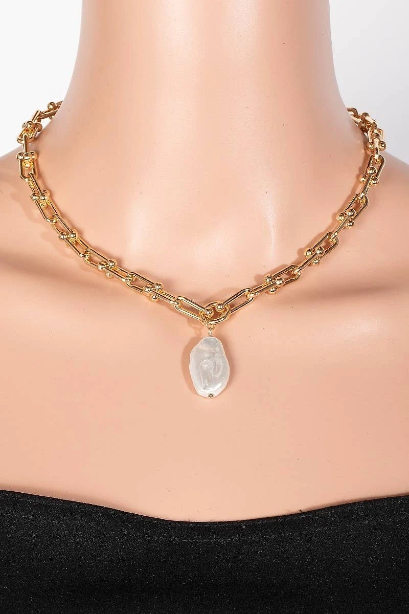 Oval Pearl Pendant U Chain Necklace
