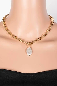 Oval Pearl Pendant U Chain Necklace