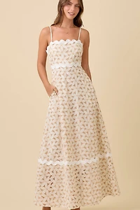 Floral Eyelet Contrast Maxi Dress