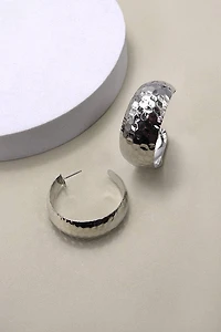 HAMMERED HOOP EARRINGS | 31E23040: GOLD