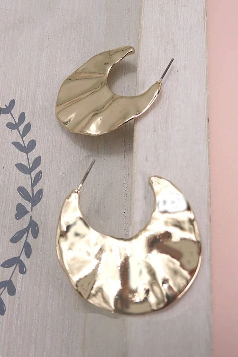 HAMMERED WIDE HOOP EARRINGS