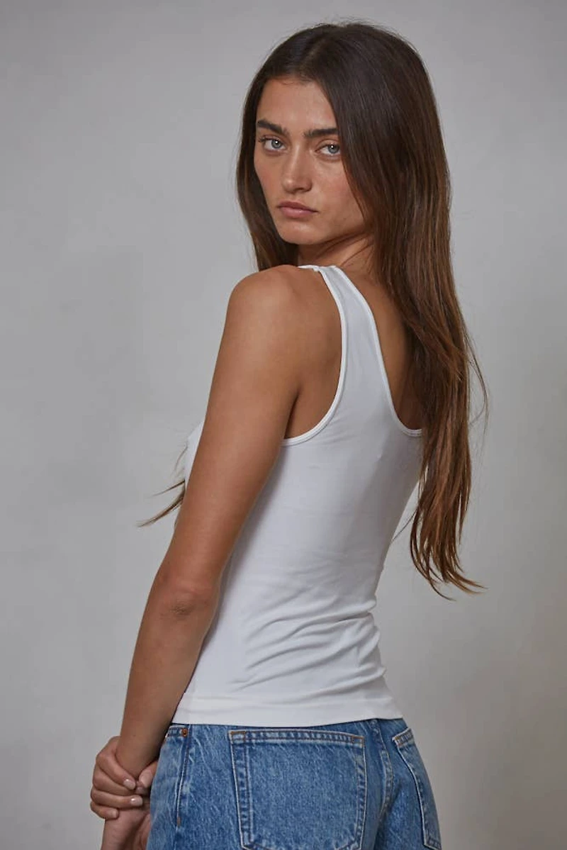White Seamless U- Neck Tank