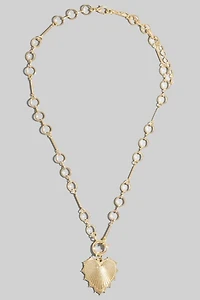 Intricate Heart Pendant Chain Necklace