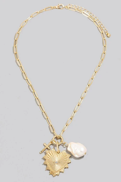 Single Stud Hear And Pearl Charm Chain Necklace