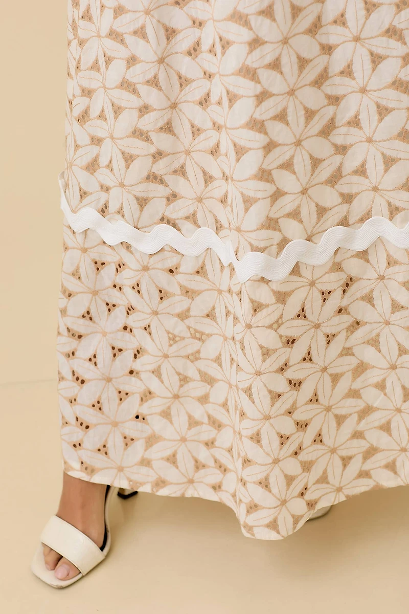 Floral Eyelet Contrast Maxi Dress