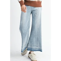 High-Rise Lt Denim Wide Leg Jean