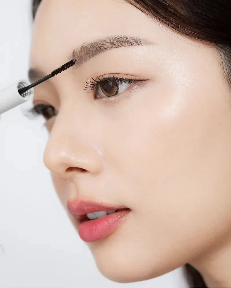 4U2 Super Slim Mascara