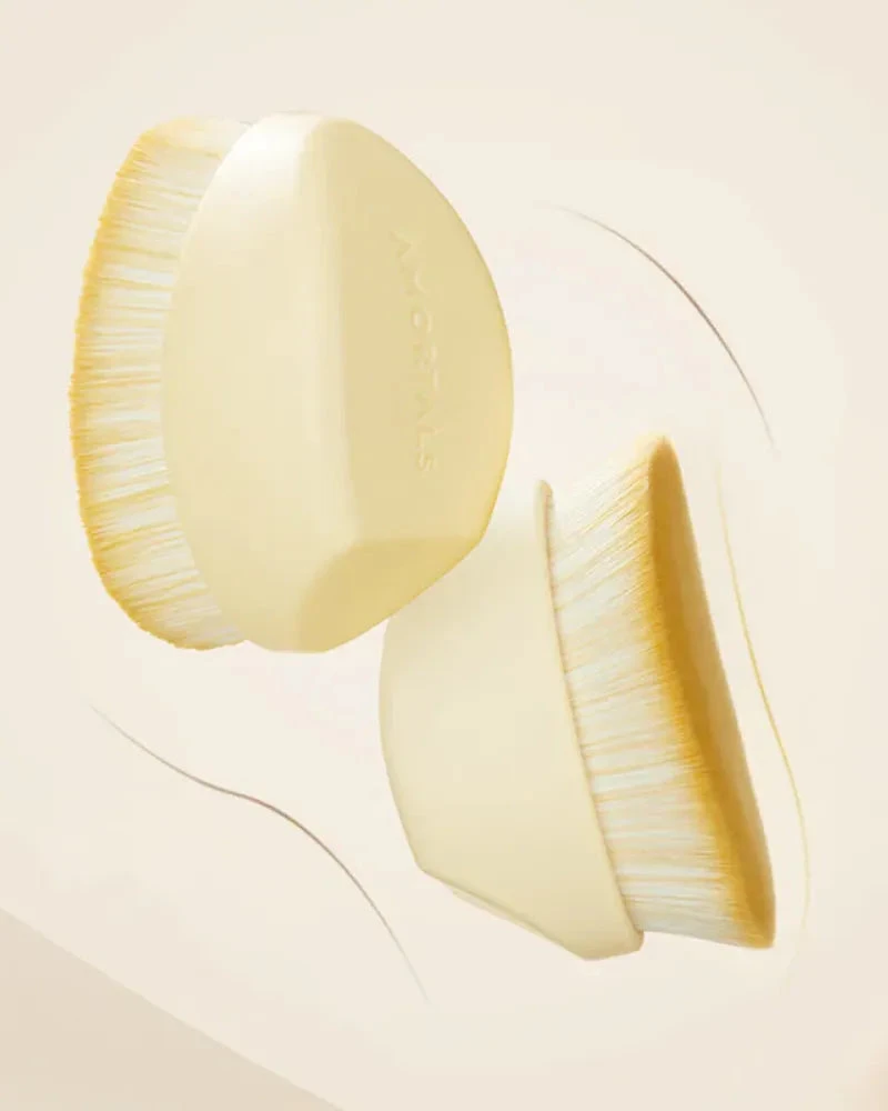 AMORTALS No.55 Seamless Foundation Brush