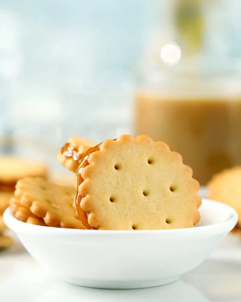 Biscuits au jaune d'œuf salé et au malt BESTORE