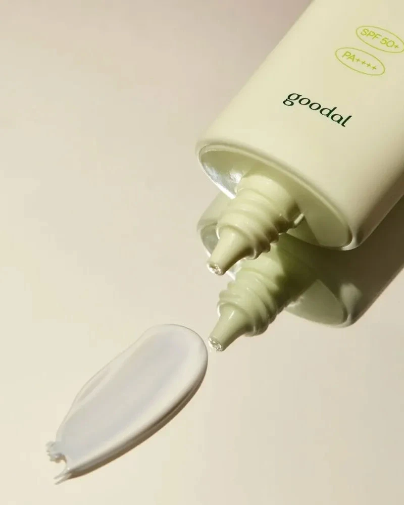 Crème solaire filtrante minérale apaisante GOODAL Heartleaf