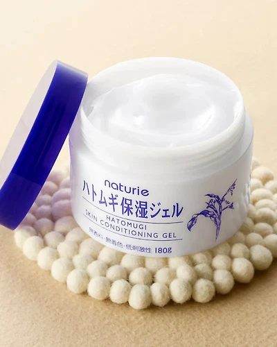 Gel revitalisant pour la peau Naturie Hatomugi
