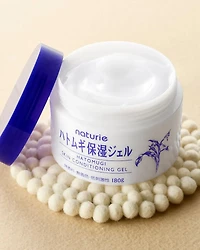 Gel revitalisant pour la peau Naturie Hatomugi