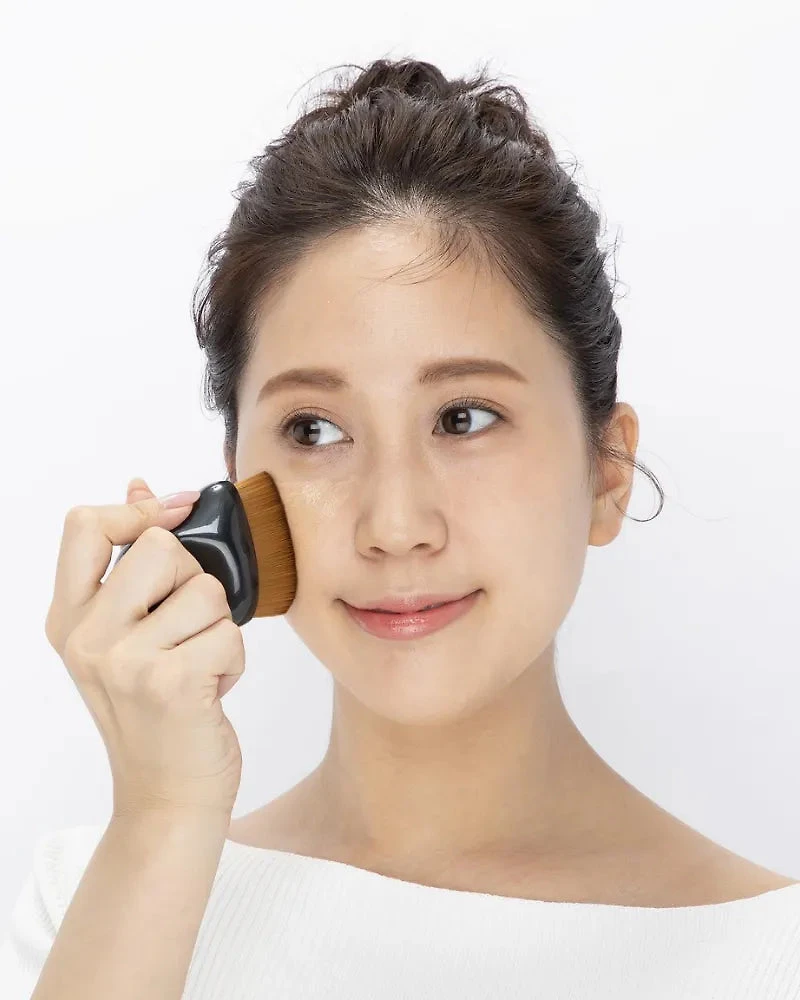 Rosy Rosa Dense Velvet Touch Brush