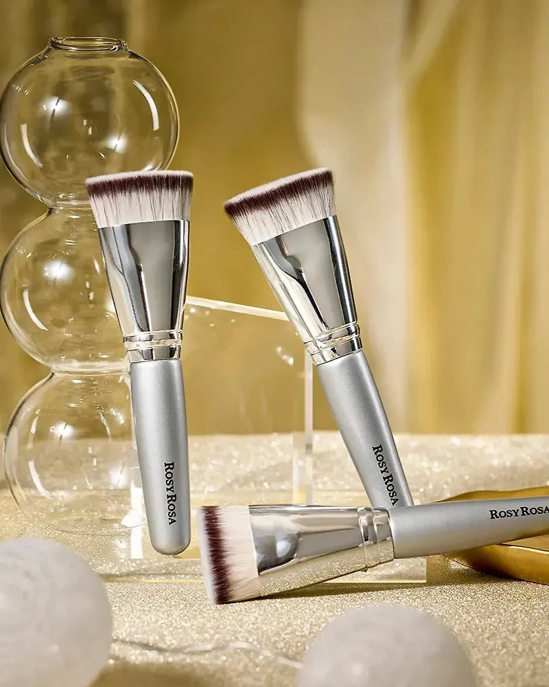 Rosy Rosa Multi-Use Foundation Brush