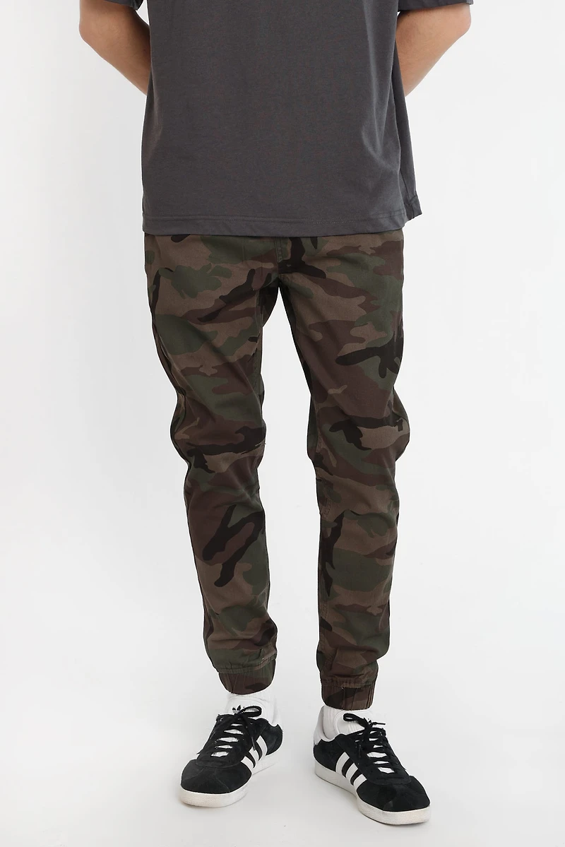 Slim Twill Jogger