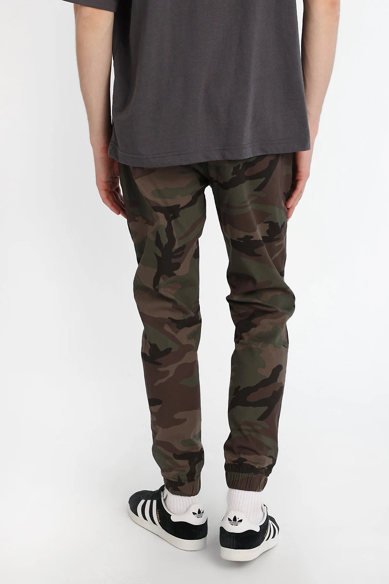 Slim Twill Jogger