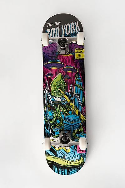 Zoo York Alien Attack Skateboard 7.75"
