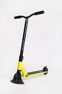 Pivot X-Ride Yellow Scooter