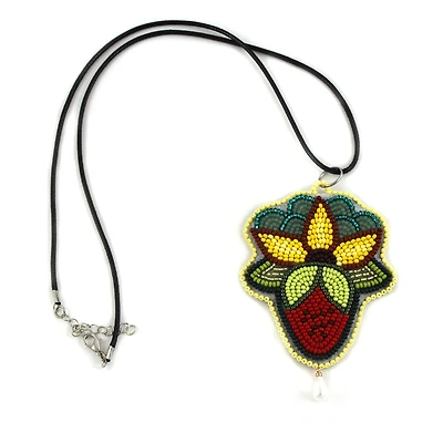 Collier fraise Tammy Loewen