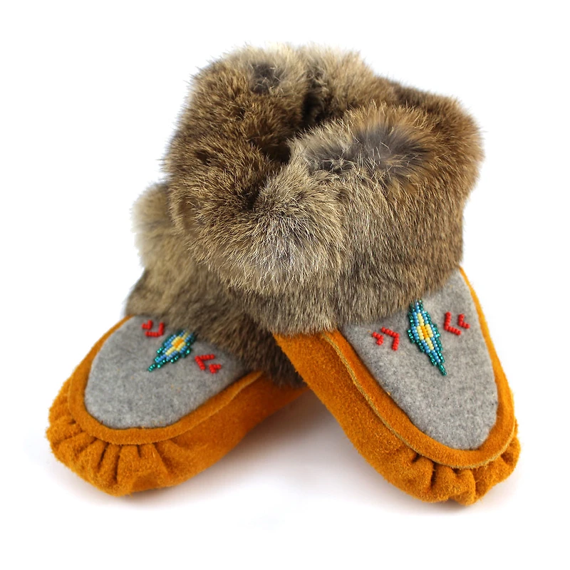 Tammy Loewen Ladies 6.5/7 Moccasins