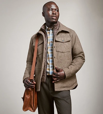 Veste-chemise moderne en laine mélangée avec bavette amovible