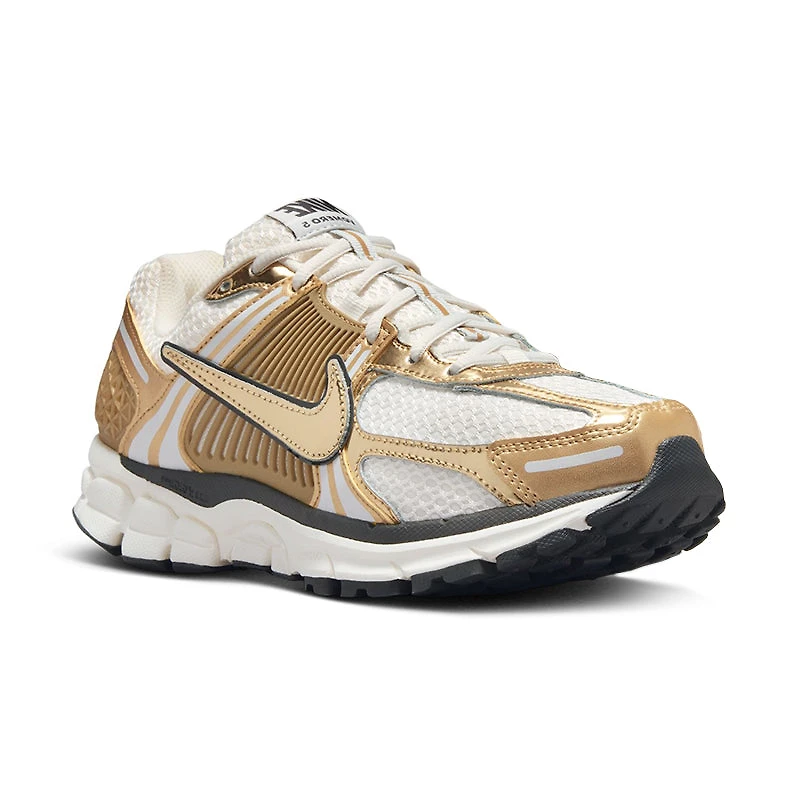 Women's Vomero 5 Photon Dust/Metallic Gold