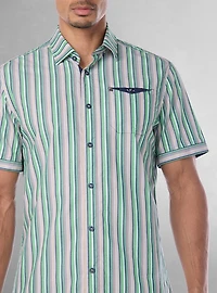Men's casual short sleeve shirt